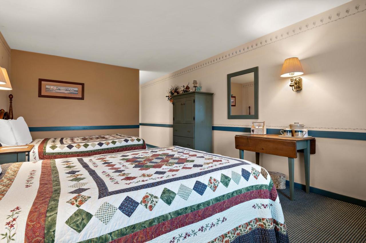 Country Living Inn Smoketown  Extérieur photo