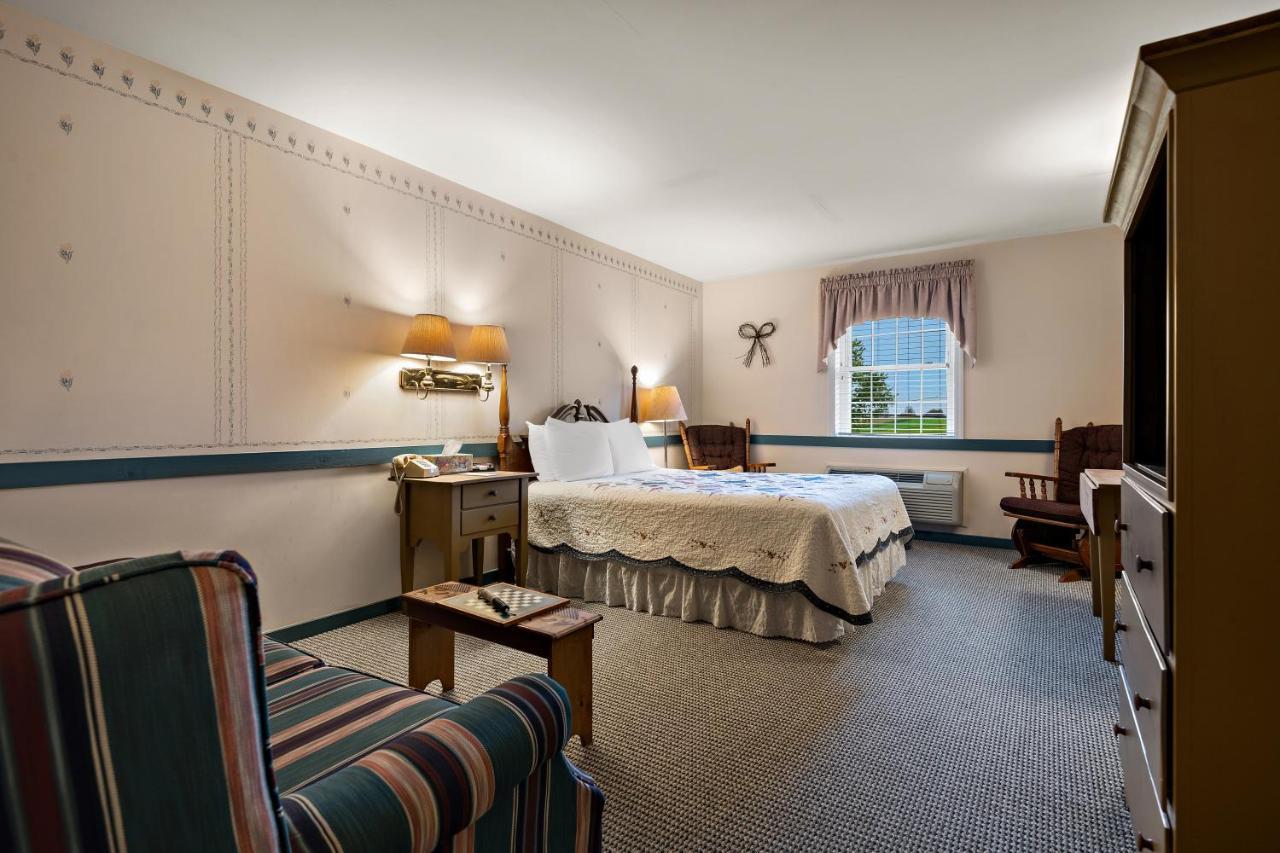 Country Living Inn Smoketown  Extérieur photo