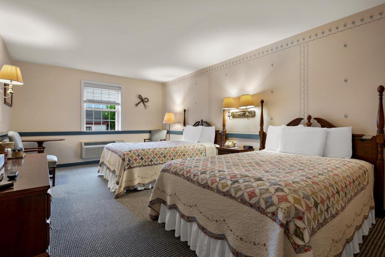 Country Living Inn Smoketown  Extérieur photo