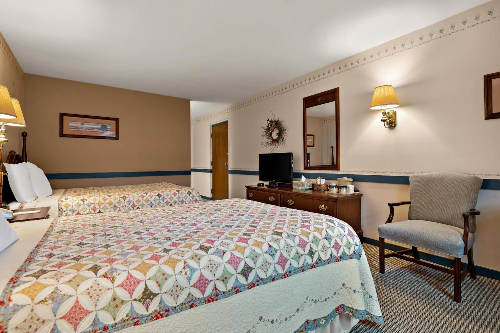 Country Living Inn Smoketown  Extérieur photo